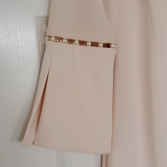 Dress - Picture 2 of 8